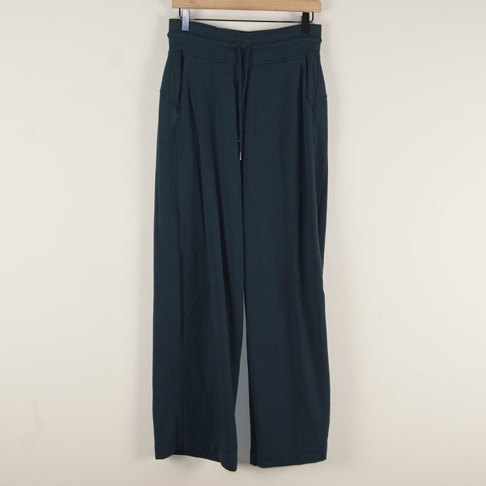 Athleta Balance Mid Rise Green Straight Leg Soft Pants Womens Sz S